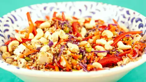 Plato cocinado de quinoa. Plato cocinado de quinoa.