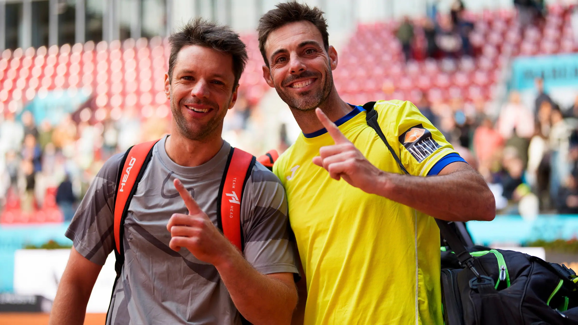 Marcel Granollers y su compañero Horacio Zeballos celebran el número 1 tras pasar a semis del Mutua Madrid Open Marcel Granollers y su compañero Horacio Zeballos celebran el número 1 tras pasar a semis del Mutua Madrid Open