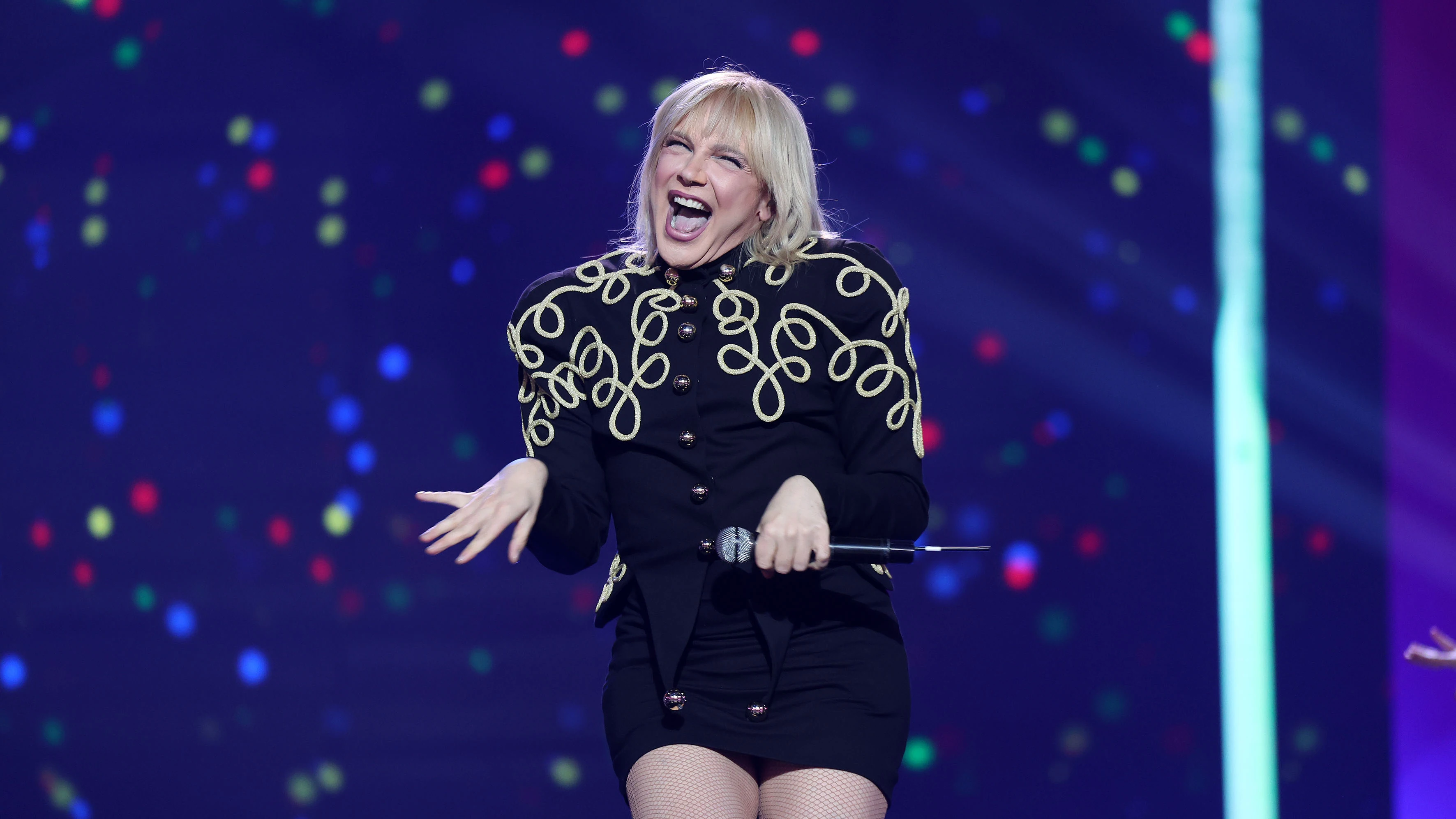 Supremme de Luxe brinca y salta con ‘La danza de Xuxa’: ¡viaje a la infancia! 