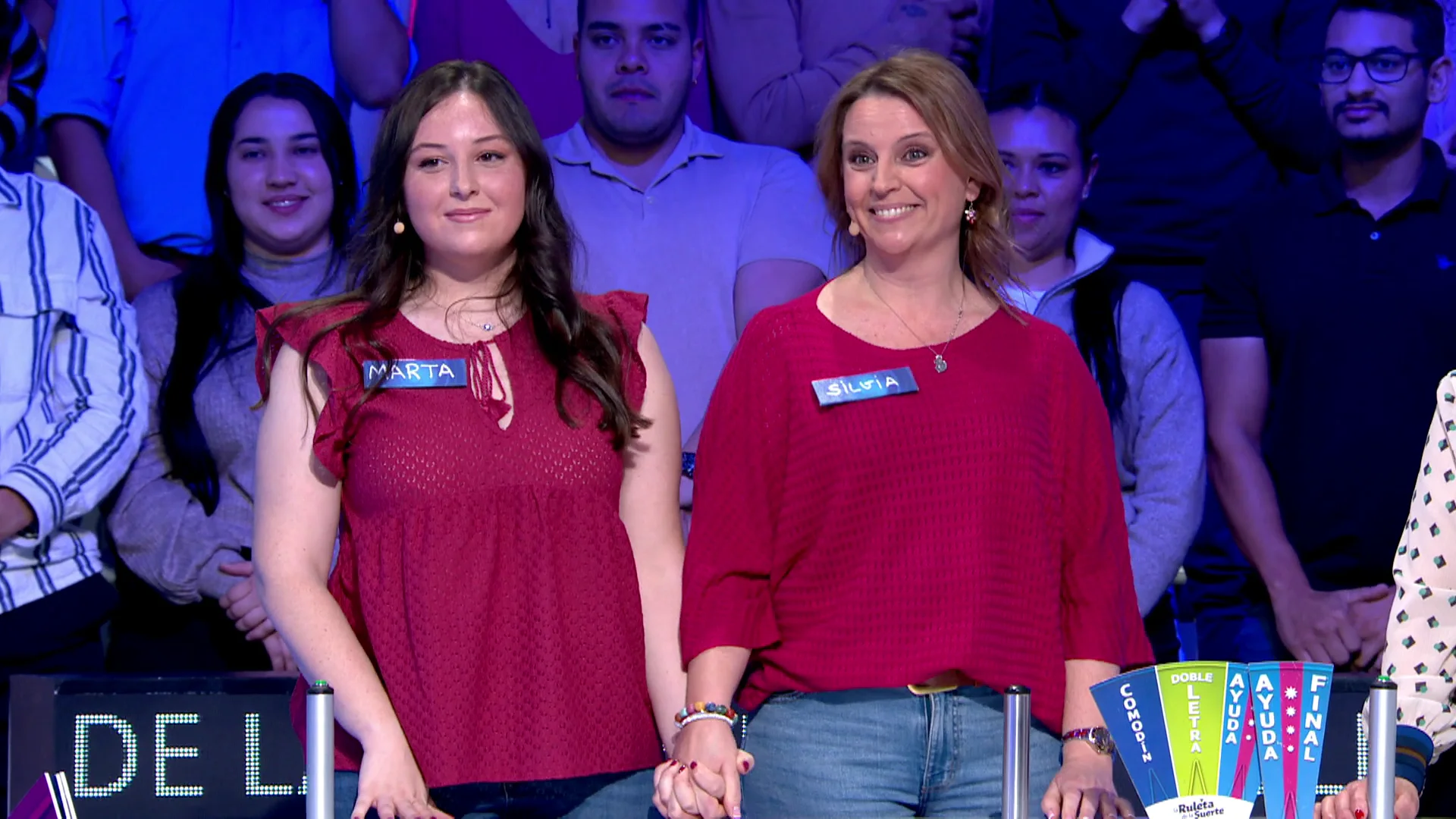 Silvia y Marta, &iexcl;en primer lugar al caer en el gajo de los 1.000 euros!