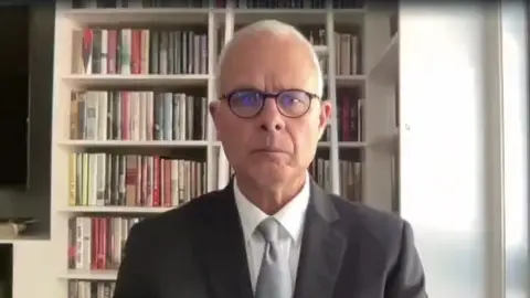 Christopher P. Costa, ex agente de inteligencia estadounidense Christopher P. Costa, ex agente de inteligencia estadounidense