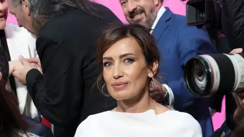 Nieves Álvarez recibe la Gran Cruz del Dos de Mayo Nieves Álvarez recibe la Gran Cruz del Dos de Mayo