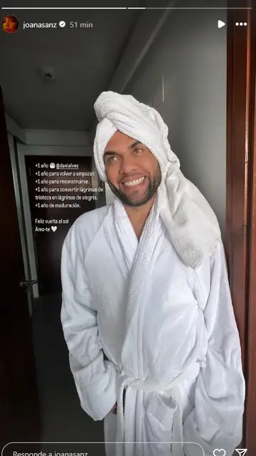 La felicitación de Joana Sanz a Dani Alves por su cumpleaños La felicitación de Joana Sanz a Dani Alves por su cumpleaños