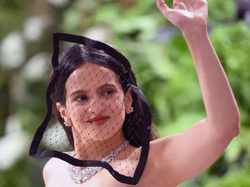 Rosalía en la Gala MET 2024 Rosalía en la Gala MET 2024