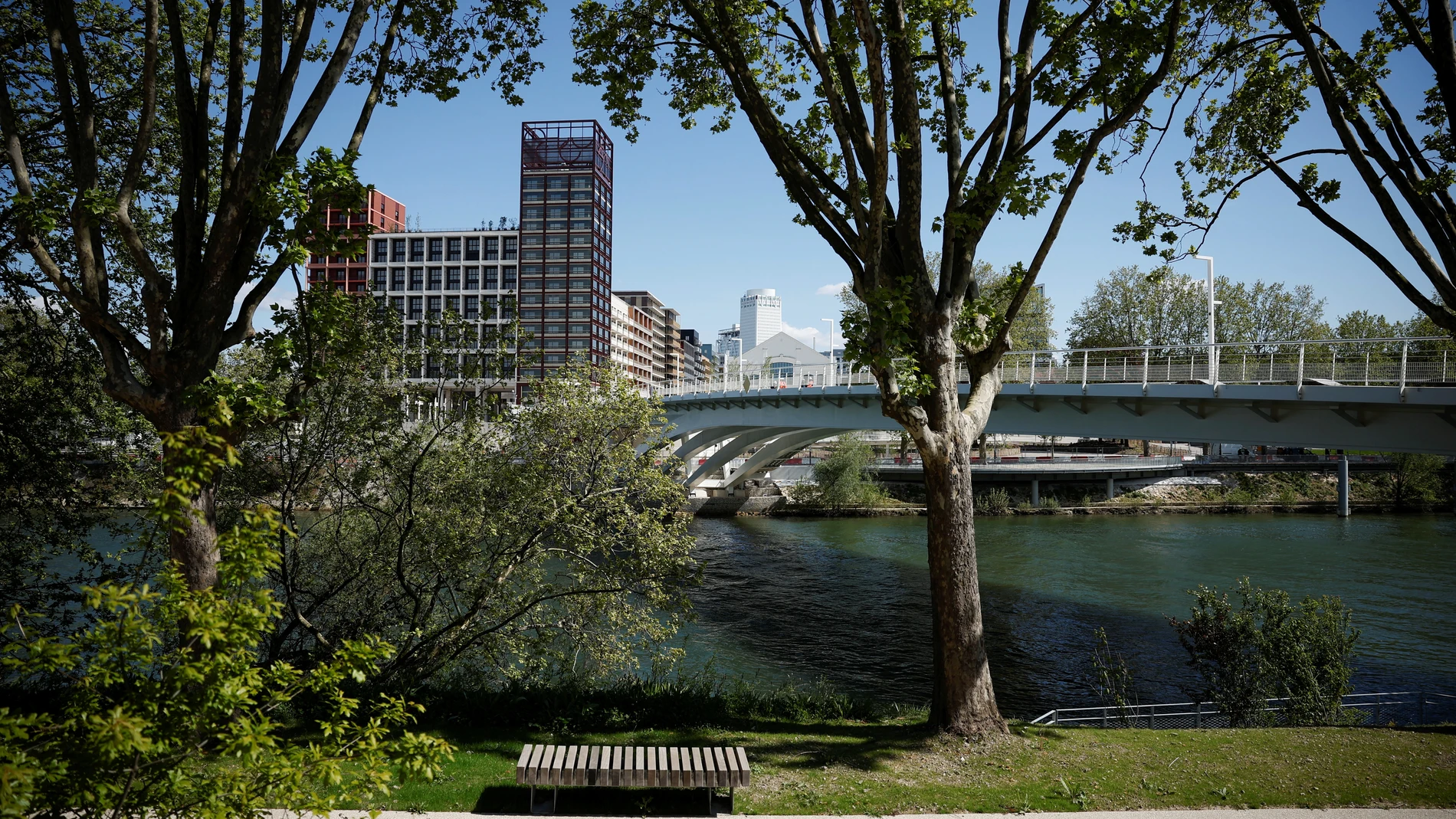 Imagen del exterior de la Villa Olímpica en París Imagen del exterior de la Villa Olímpica en París