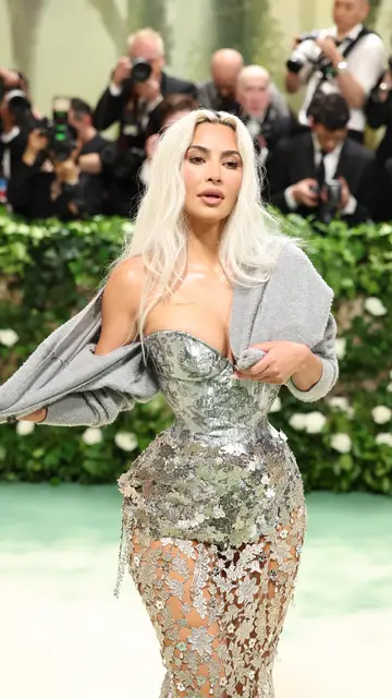 Kim Kardashian en la Met Gala 2024 Kim Kardashian en la Met Gala 2024