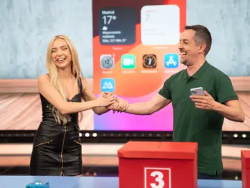¡Increíble! Fontecha sorprende a Ana Mena con sus trucos para la vida cotidiana ¡Increíble! Fontecha sorprende a Ana Mena con sus trucos para la vida cotidiana