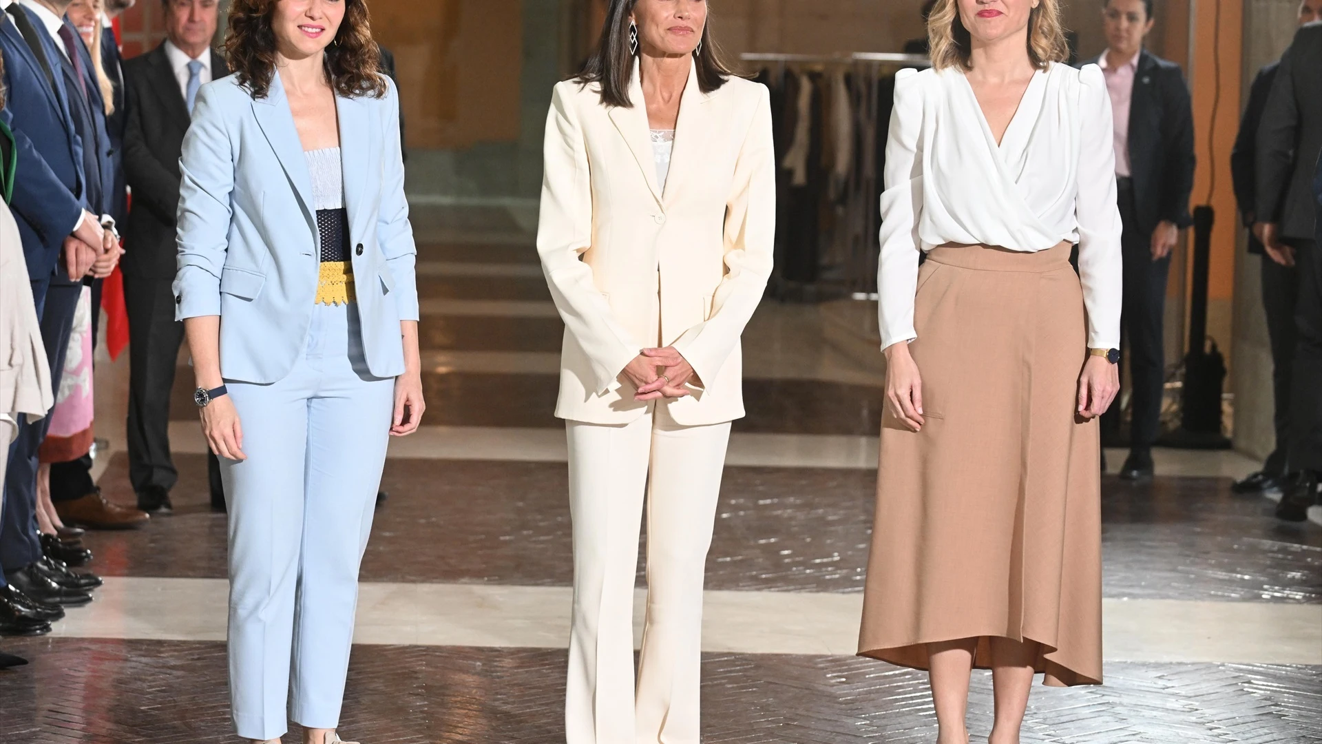 Isabel D&iacute;az Ayuso, la reina Letizia y Pilar Alegr&iacute;a