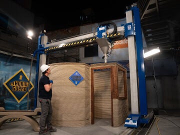 &iquest;Una casa fabricada con una empresa? Marron deja boquiabierto a Eduardo Navarrete