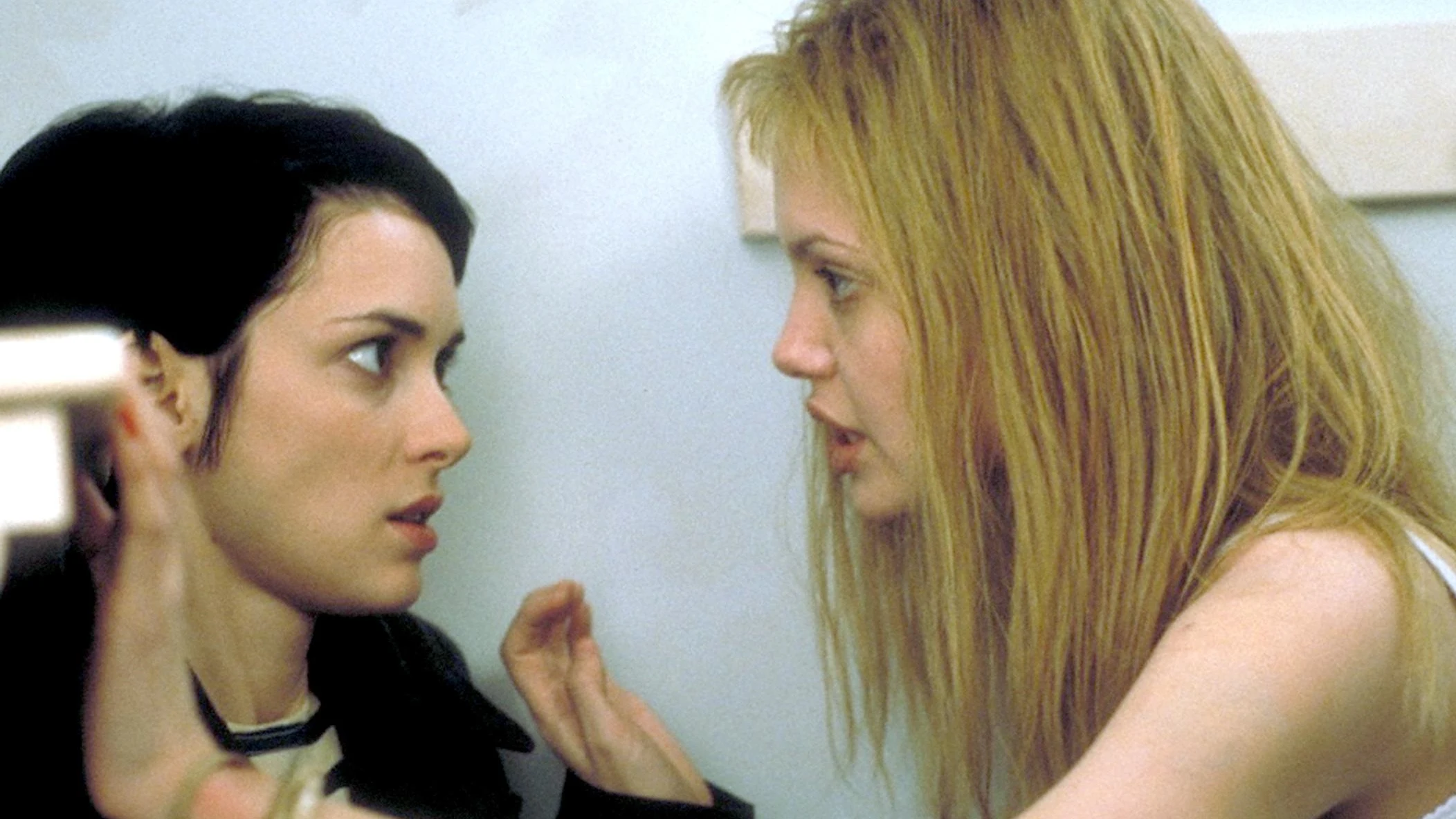 Winona Ryder y Angelina Jolie en Inocencia Interrumpida