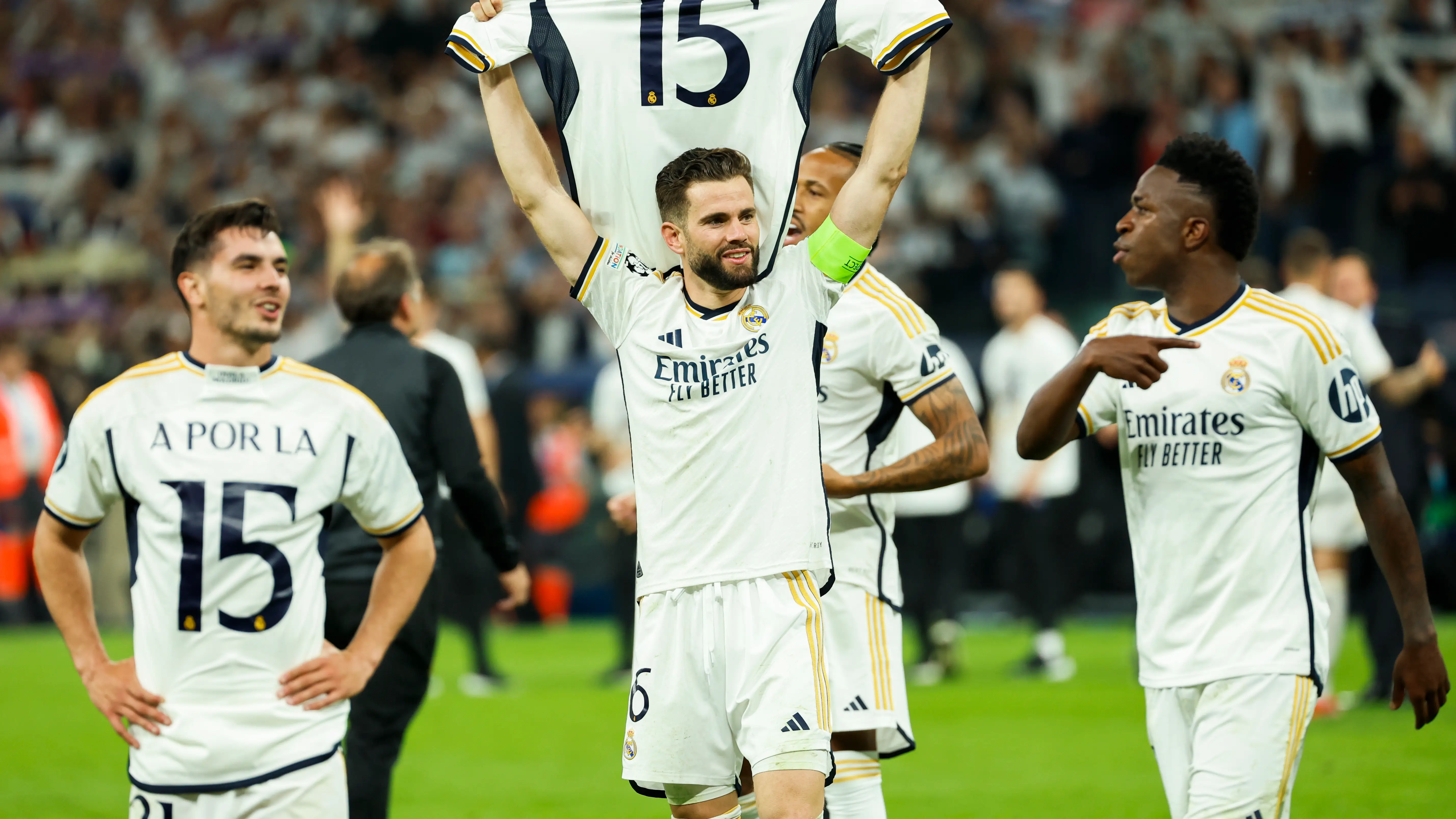 Los jugadores del Real Madrid celebran el pase a la final de la Champions