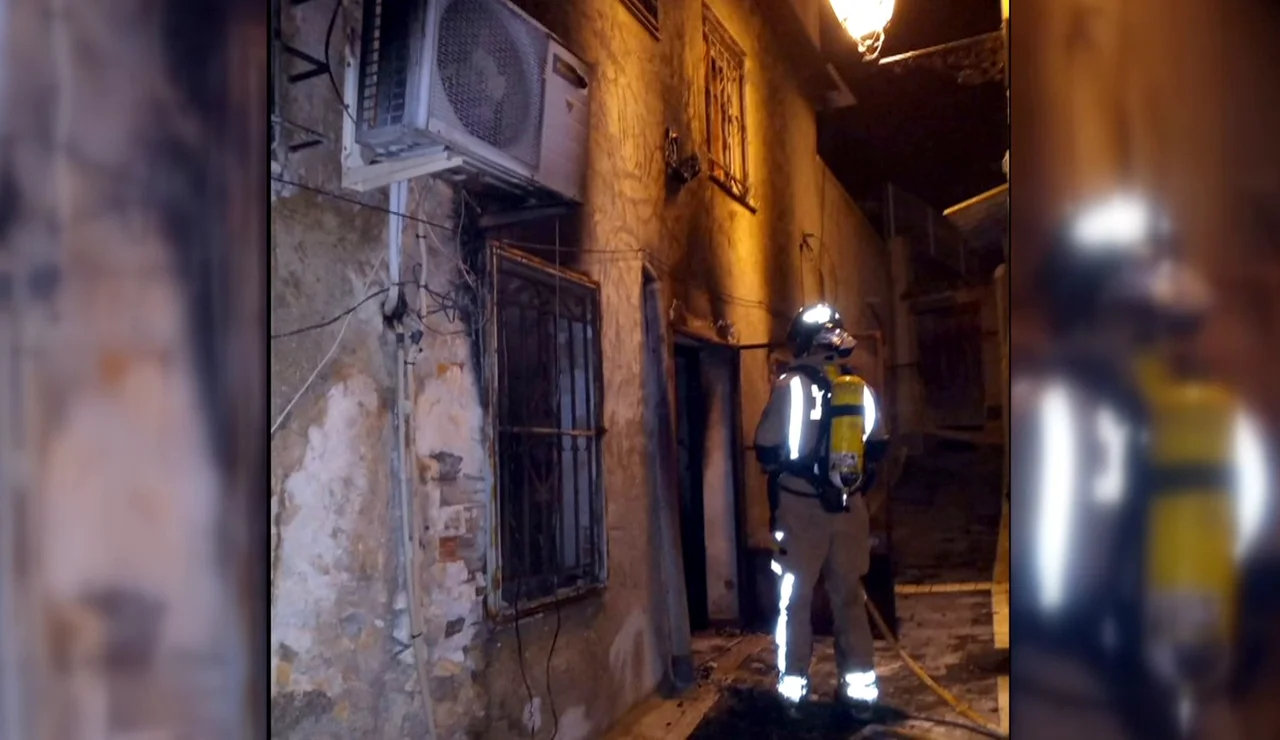 Incendio de una vivienda en Ricote (Murcia)