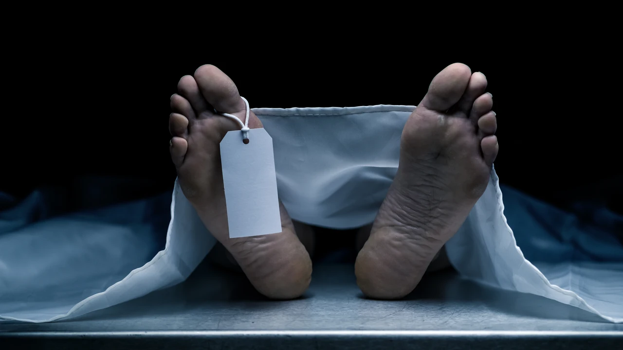 Imagen de archivo de un cadáver en la morgue Imagen de archivo de un cadáver en la morgue