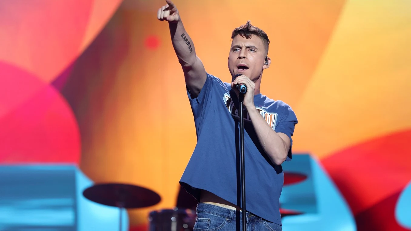 Raoul Vázquez revoluciona Tu cara me suena 11 con ‘Zapatillas’ de El canto del loco Raoul Vázquez revoluciona Tu cara me suena 11 con ‘Zapatillas’ de El canto del loco