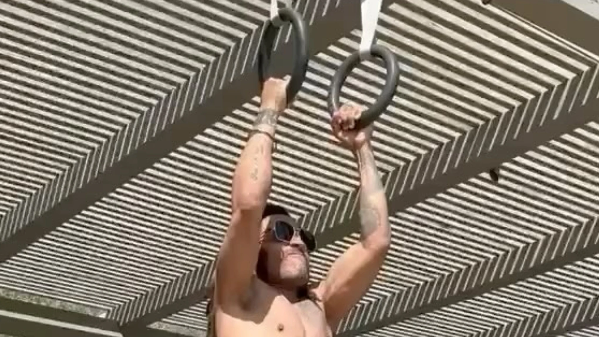 Lenny Kravitz haciendo deporte Lenny Kravitz haciendo deporte