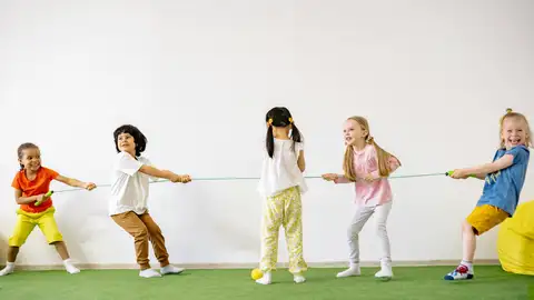 Niños jugando Niños jugando