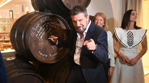 Antonio Banderas abre un nuevo Pimpi Antonio Banderas abre un nuevo Pimpi
