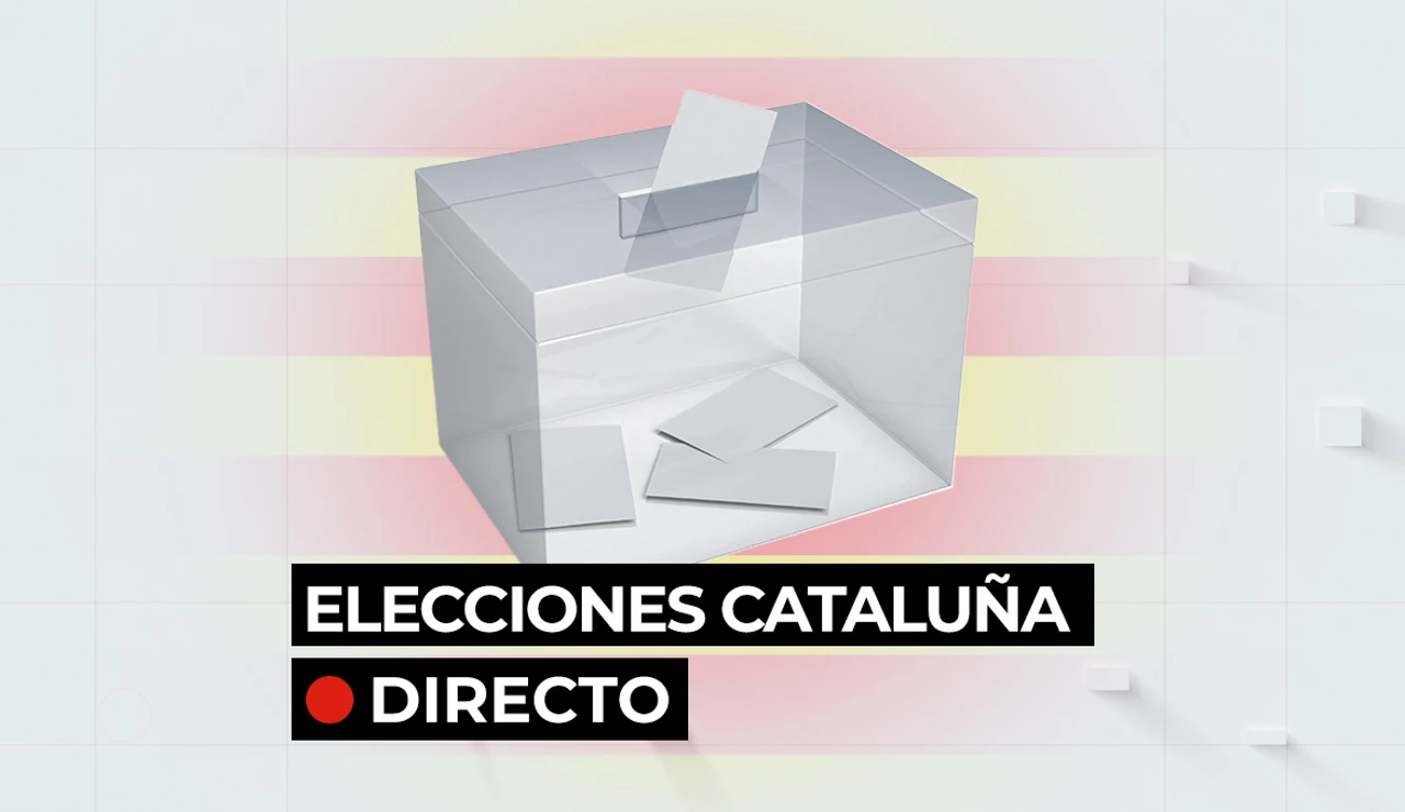 Imagen de las papeletas en una urna por las elecciones catalanas