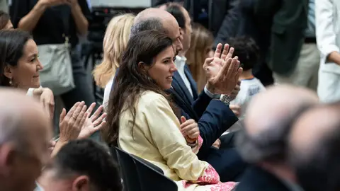 Teresa Urquijo en la celebración del Real Madrid como campeón de la Liga Teresa Urquijo en la celebración del Real Madrid como campeón de la Liga
