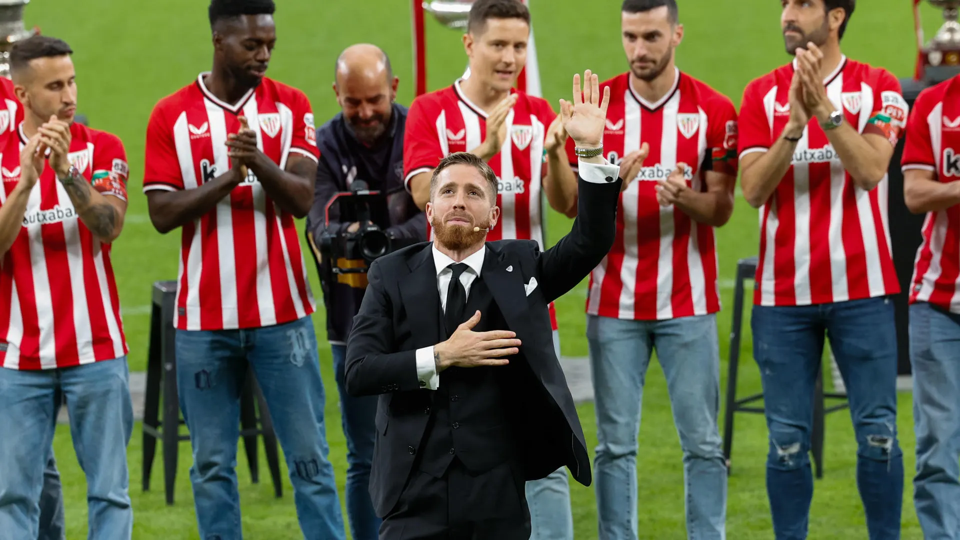 Muniain se despide del Athletic Club en San Mam&eacute;s