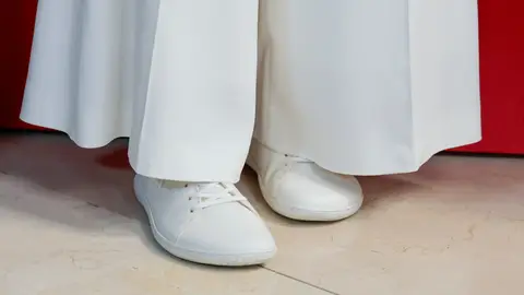 Las zapatillas de la reina Letizia Las zapatillas de la reina Letizia