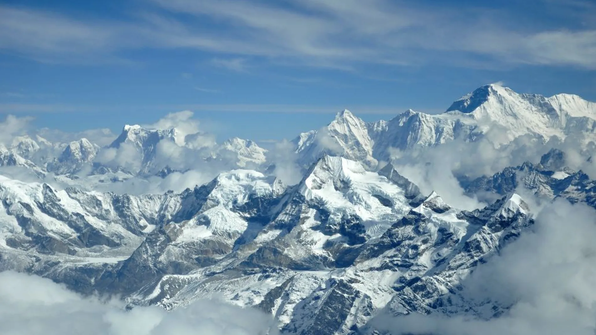 Montañas Chamlang y Makalu