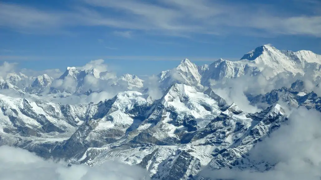 Monta&ntilde;as Chamlang y Makalu