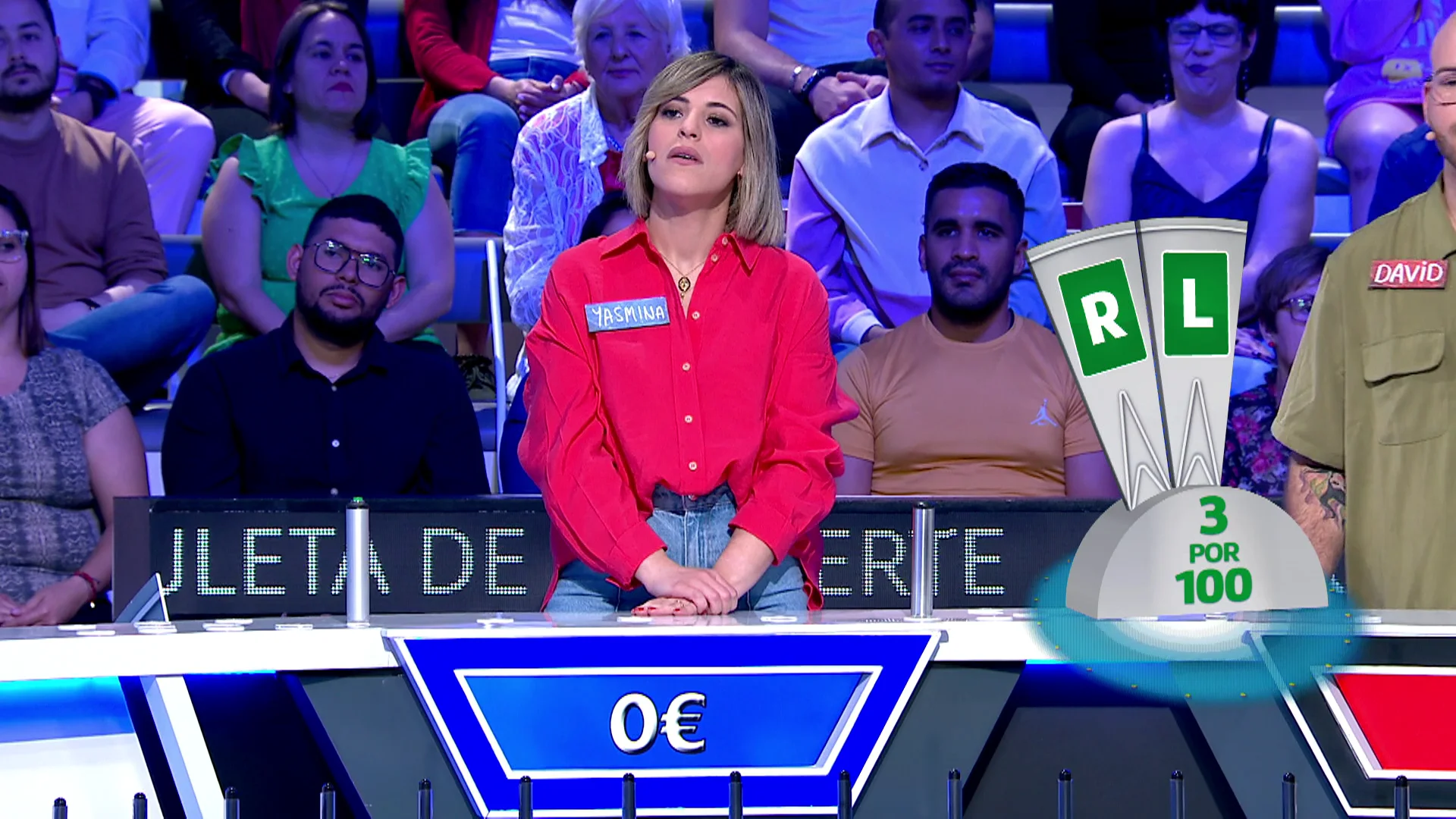 Yasmina, concursante atril azul
