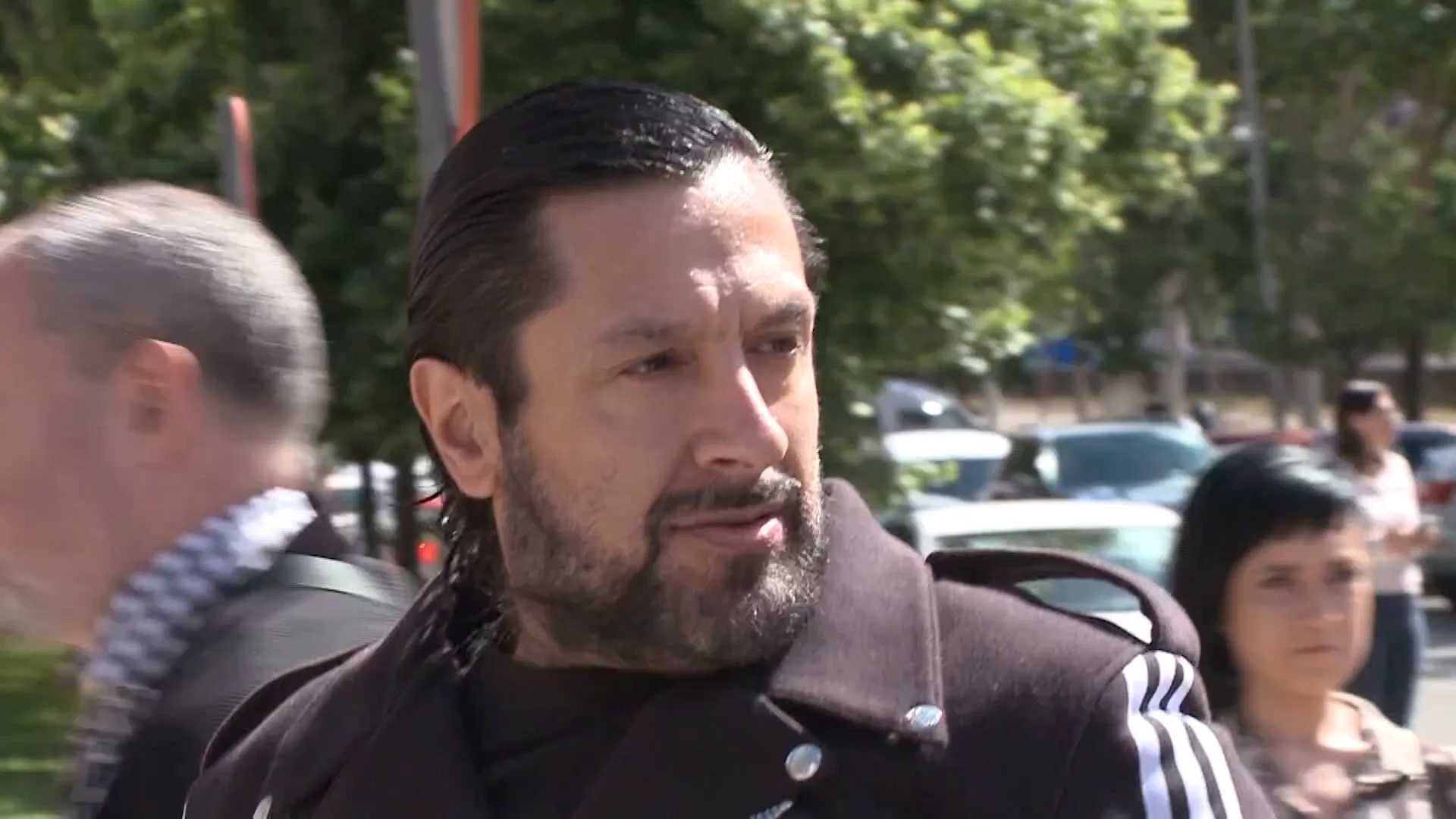 La familia de Rafael Amargo, feliz tras haber sido absuelto de tráfico de drogas: "Era lo que esperábamos" La familia de Rafael Amargo, feliz tras haber sido absuelto de tráfico de drogas: "Era lo que esperábamos"