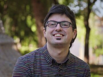As&iacute; es Mois&eacute;s m&aacute;s all&aacute; de Pasapalabra: &ldquo;Siempre que termino los roscos llamo a mi madre&rdquo;