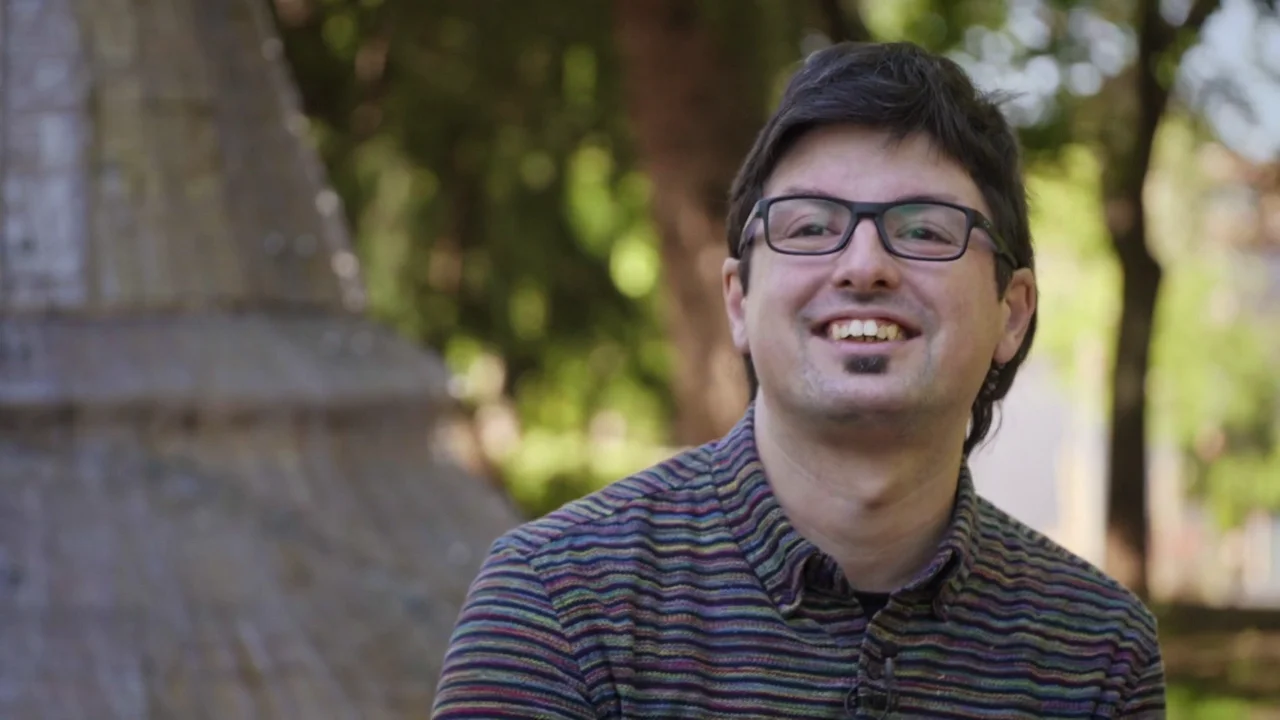 As&iacute; es Mois&eacute;s m&aacute;s all&aacute; de Pasapalabra: &ldquo;Siempre que termino los roscos llamo a mi madre&rdquo;