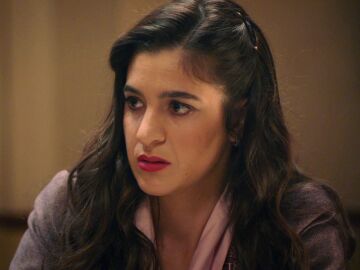 Carmen se percata de las n&aacute;useas de Claudia: &iexcl;Y se da cuenta de que est&aacute; embarazada de Tasio!