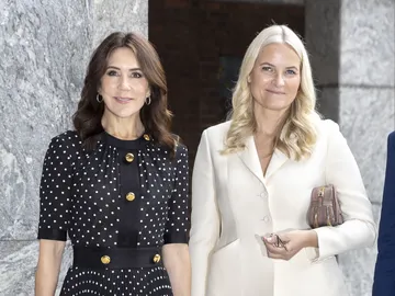 Mette-Marit de Noruega y Mary de Dinamarca Mette-Marit de Noruega y Mary de Dinamarca
