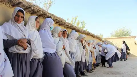 Niñas de una escuela en Zabul Niñas de una escuela en Zabul