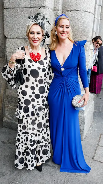Rosario Mohedano y Rosa Benito en la boda de Iván Barroso y Joan Crisol Rosario Mohedano y Rosa Benito en la boda de Iván Barroso y Joan Crisol