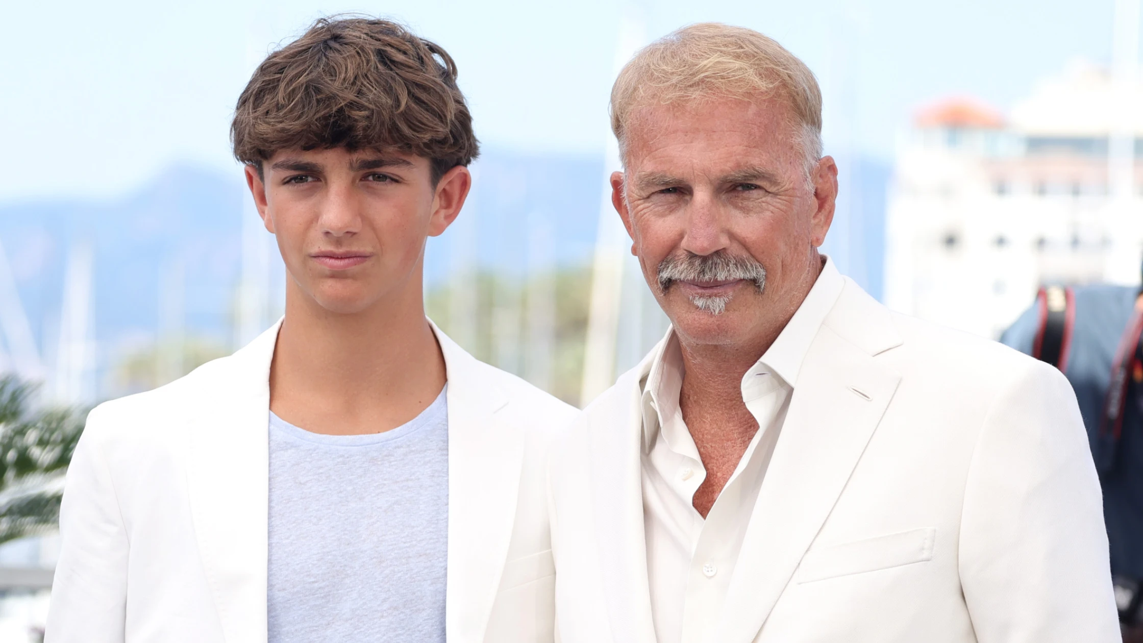 Kevin Costner y su hijo Hayes Kevin Costner y su hijo Hayes