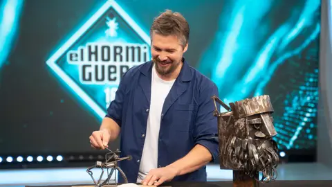 Nathy Peluso alucina con las esculturas animadas de Guillermo Galetti... ¡creadas con chatarra! Nathy Peluso alucina con las esculturas animadas de Guillermo Galetti... ¡creadas con chatarra!