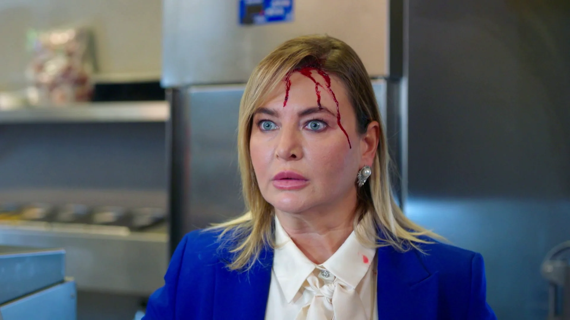 Şevval amenaza a Suzan con un cuchillo: "Te voy a matar como hice con Ahmet" Şevval amenaza a Suzan con un cuchillo: "Te voy a matar como hice con Ahmet"