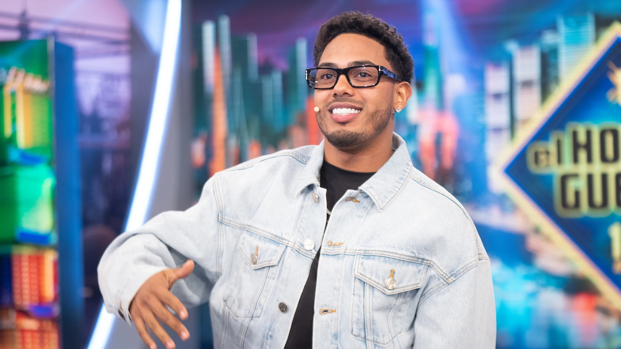 Entrevista completa a Myke Towers Entrevista completa a Myke Towers