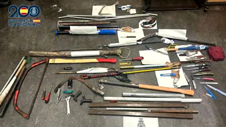 Armas incautadas en la reyerta en Madrid Armas incautadas en la reyerta en Madrid