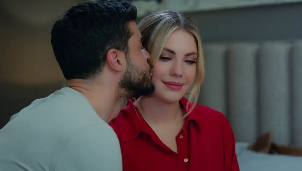 Yildiz se emociona al escuchar la primera palabra de Halit Can a Çağatay: “¡Ha dicho papá!” Yildiz se emociona al escuchar la primera palabra de Halit Can a Çağatay: “¡Ha dicho papá!”