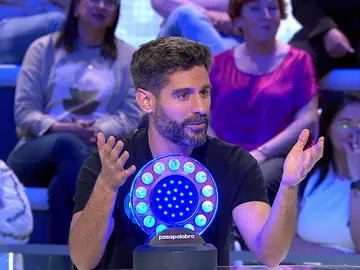 El desconcierto de Miguel Diosdado tras la respuesta de Roberto Leal en La Pista: “Me acabas de dejar loco” El desconcierto de Miguel Diosdado tras la respuesta de Roberto Leal en La Pista: “Me acabas de dejar loco”