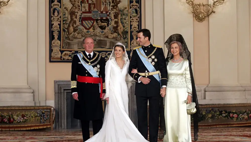 Felipe y Letizia el día de su boda con los reyes eméritos, Juan Carlos y Sofía