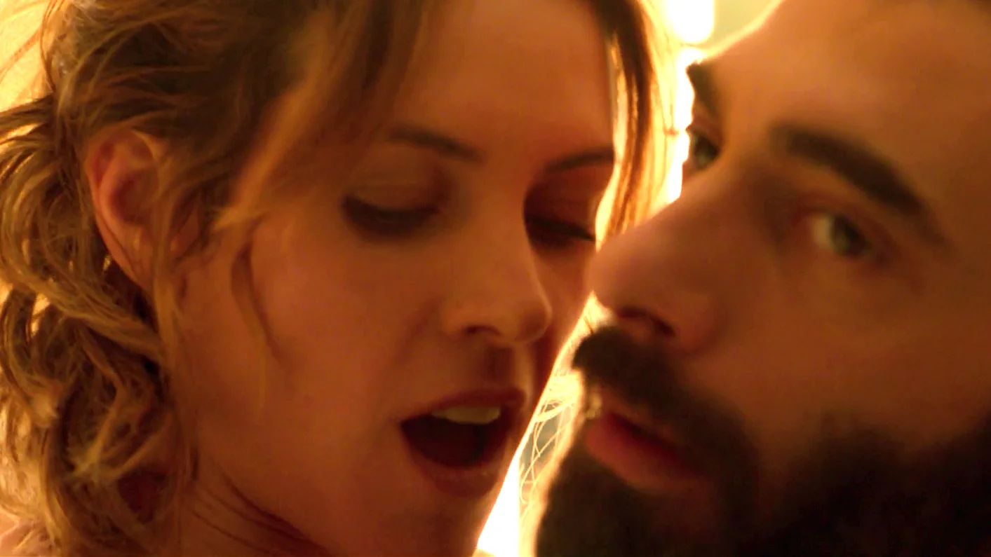 &iexcl;La pasi&oacute;n florece de nuevo! Olivia y Yaman apartan a un lado sus diferencias