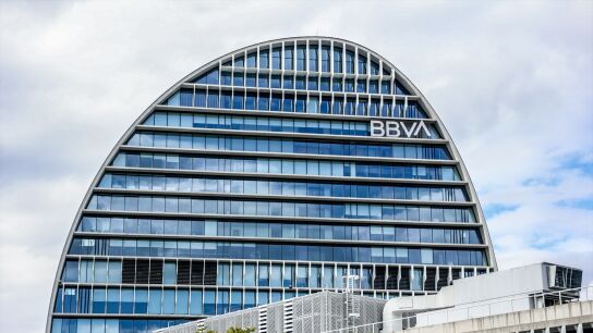Fachada del edificio &lsquo;La Vela&rsquo; del BBVA