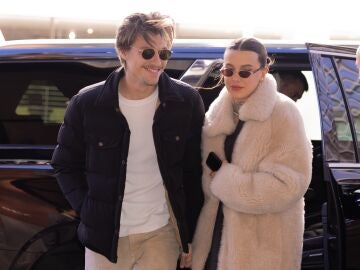 Jake Bongiovi y Millie Bobby Brown