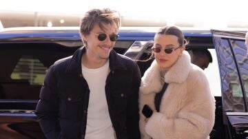 Jake Bongiovi y Millie Bobby Brown