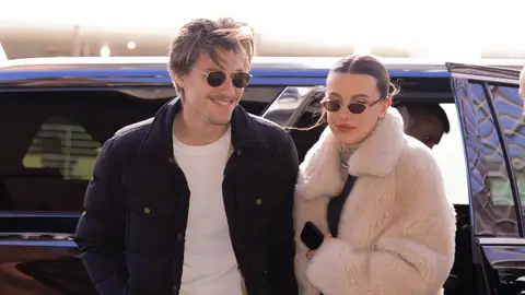 Jake Bongiovi y Millie Bobby Brown Jake Bongiovi y Millie Bobby Brown