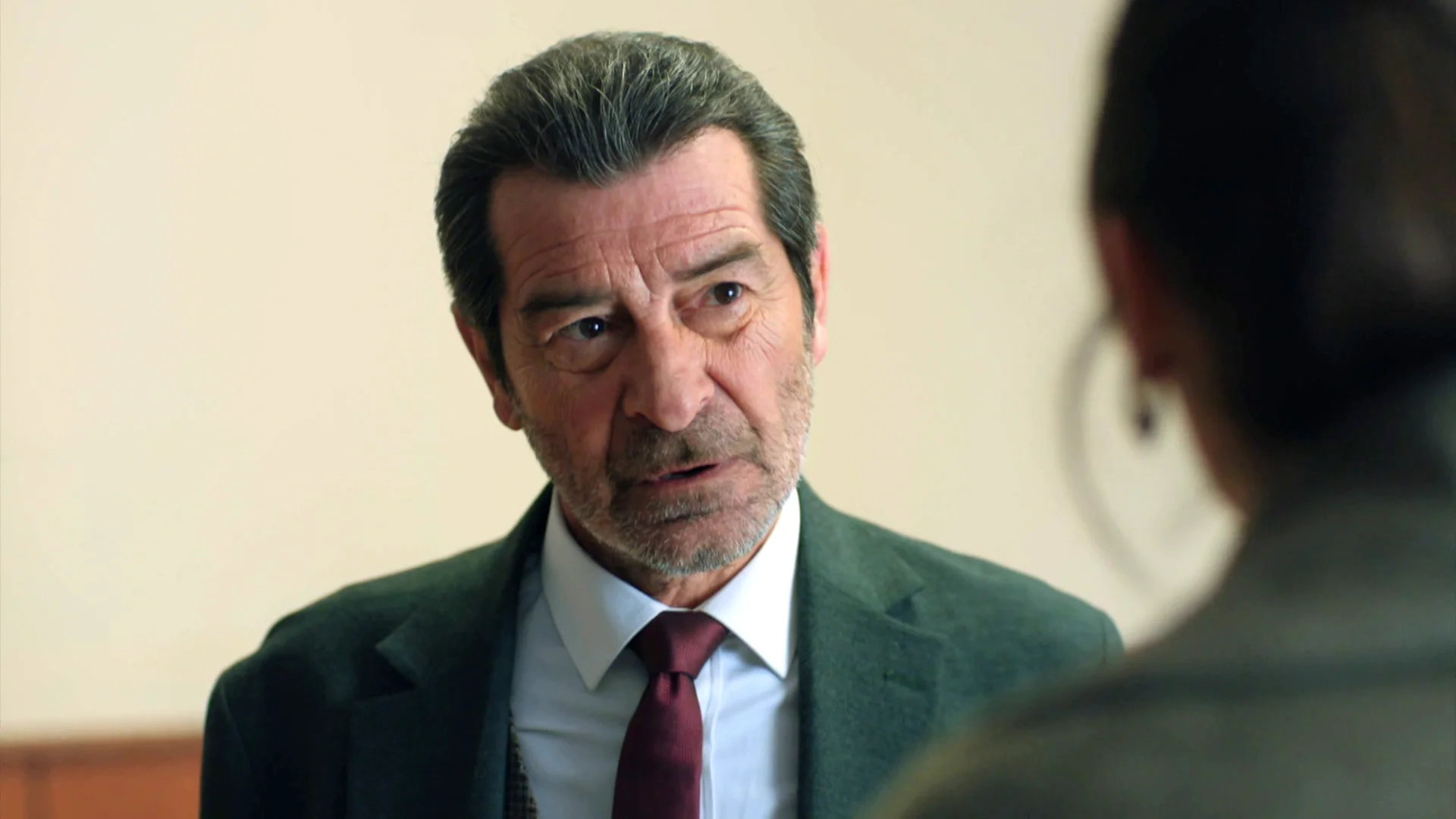 ¡Yekta y Ceylin, enfrentados! Los abogados protagonizan una tensa discusión llena de reproches ¡Yekta y Ceylin, enfrentados! Los abogados protagonizan una tensa discusión llena de reproches