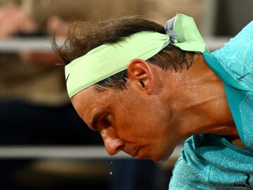Rafa Nadal durante su partido de Roland Garros 2024 ante Alexander Zverev